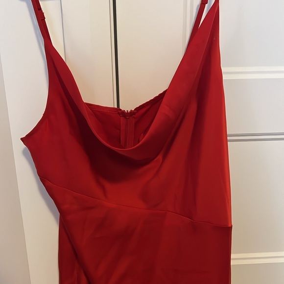 Short red dress for women - Picture 2 of 3